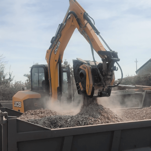 MB Crusher Bucket on JCB