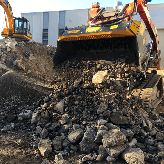 MB Skid Steer Screening Bucket HDS220